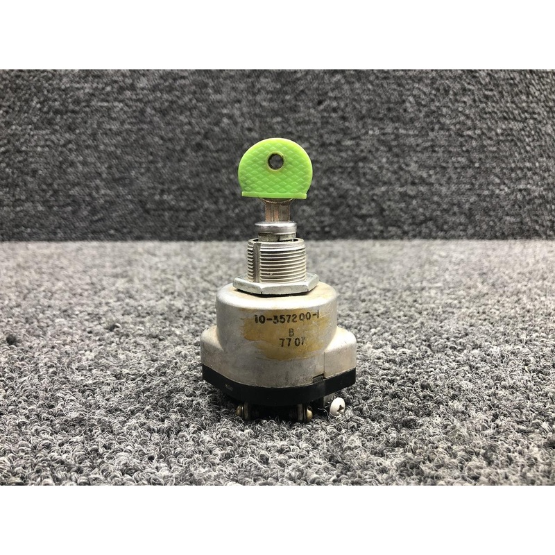 10-357200-1 (Alt: 35-590099-3) Beech F33A Ignition Switch Assembly W/ Key (12V)