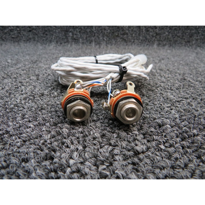 Beechcraft 95-B55 Audio Jack Set of 4 (Volts: 24)