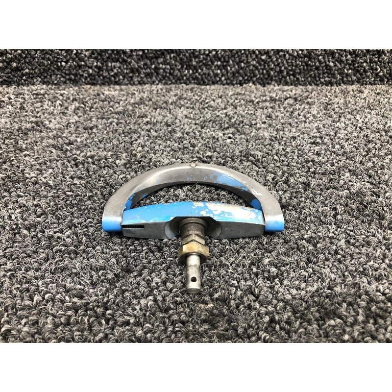 DY1498 Beech F33A Baggage Door Handle Assembly W/ Spindle