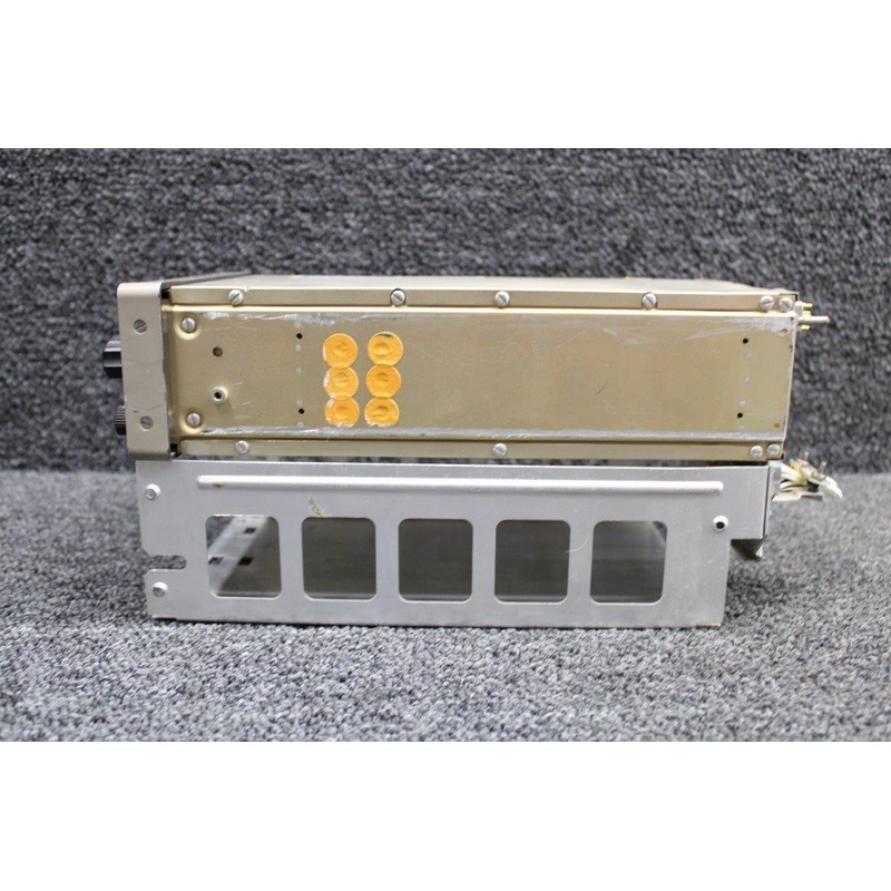 41240-1001 Aircraft Radio Corporation R-546A Receiver Radio W/ Tray (SA)