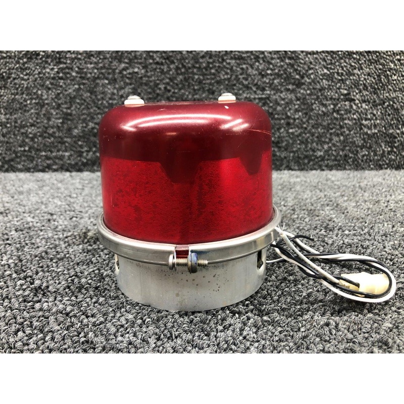 01-0790081-01 Whelen Tail Beacon Flashing Light Assembly (Volts: 28, Amps: 6)