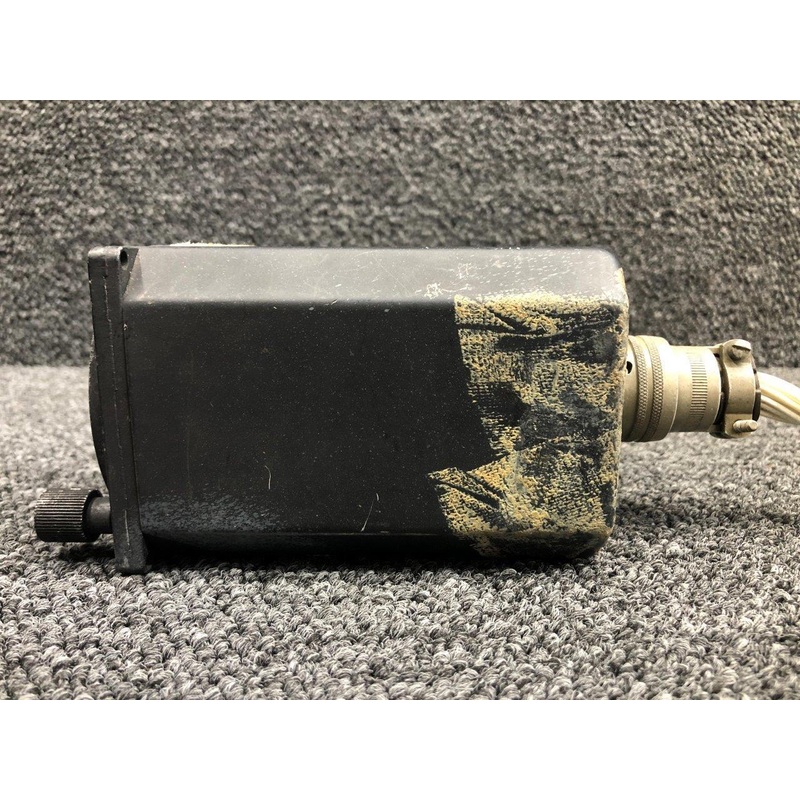 066-3011-01 King Radio KNI-520 Localizer / Glideslope Indicator (CORE)