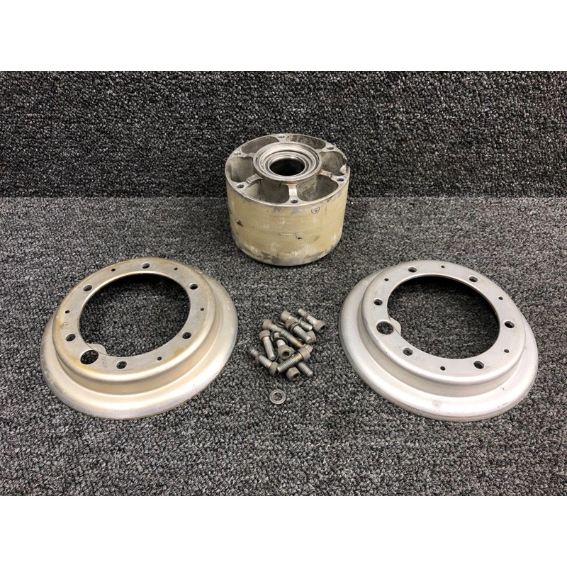 C163004-0104 (USE: 040-30291-6) Cleveland Main Wheel Assembly LH or RH