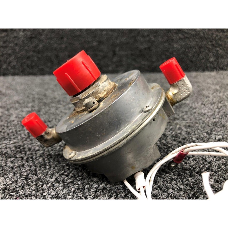 R76B1G12 (USE: A42D36) Beechcraft 95-B55 Combustion Air Switch Assembly