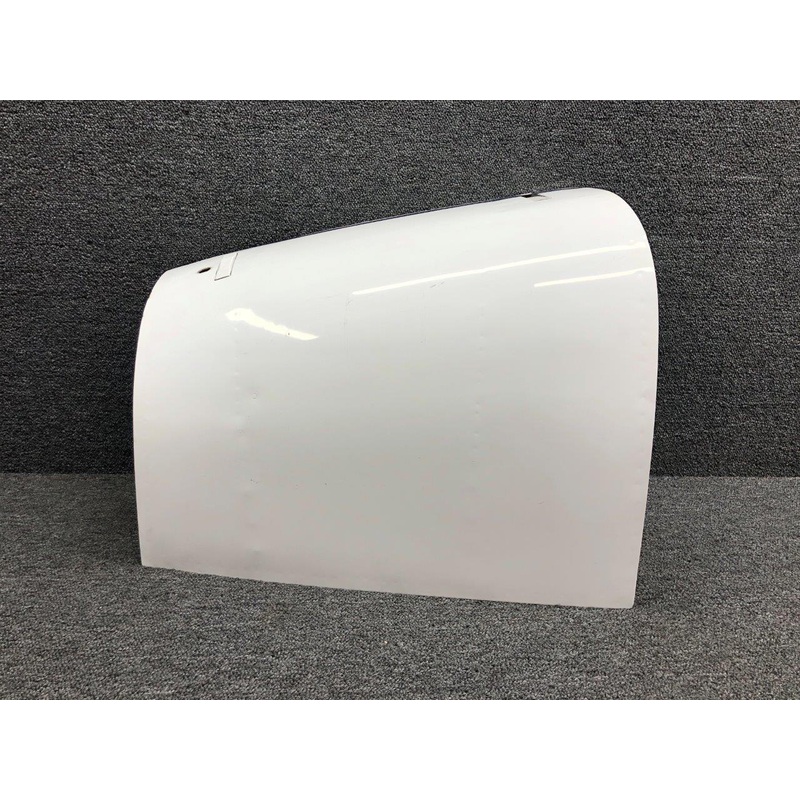 002-410055-3 Beechcraft 95-B55 Nose Baggage Door Assembly W/ Latches