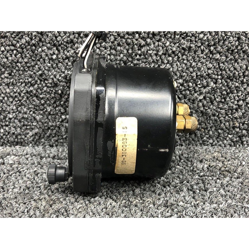 Code: B.552 United Instruments Lighted, 28V Airspeed Indicator – Part No 8130