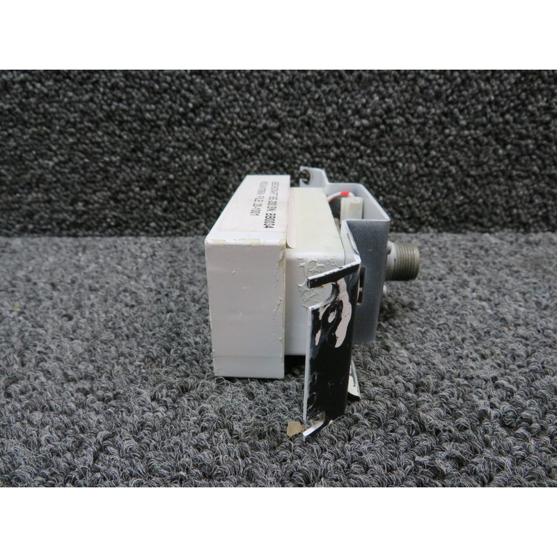 01-0790028-07 Beechcraft KA-200 Whelen 90028 Navigation Strobe Light Assembly