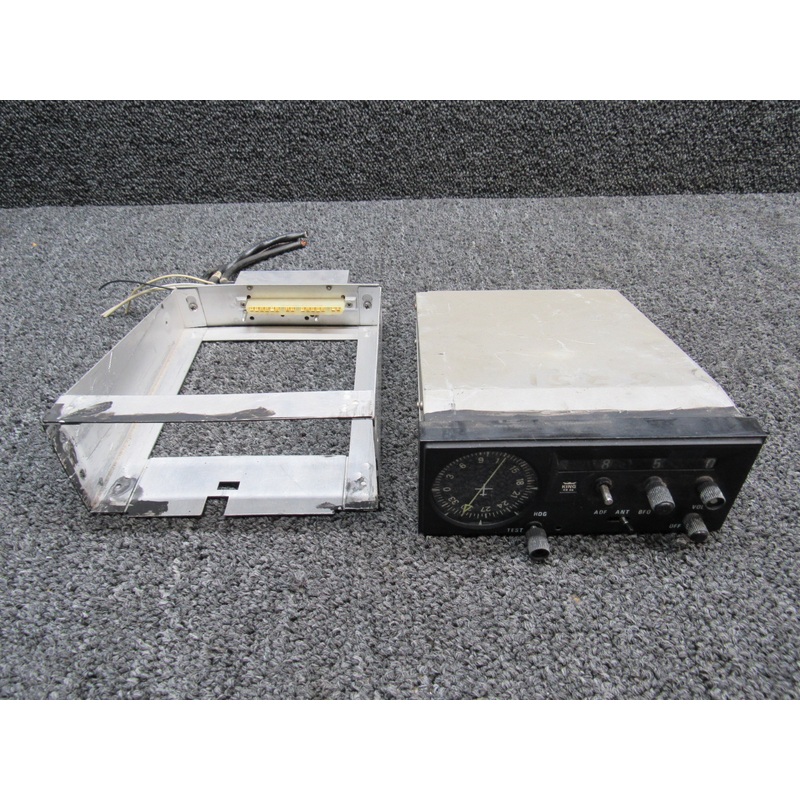 066-1038-00 King Radio KR-86 ADF Receiver Radio with Tray (14V, Missing Knob)