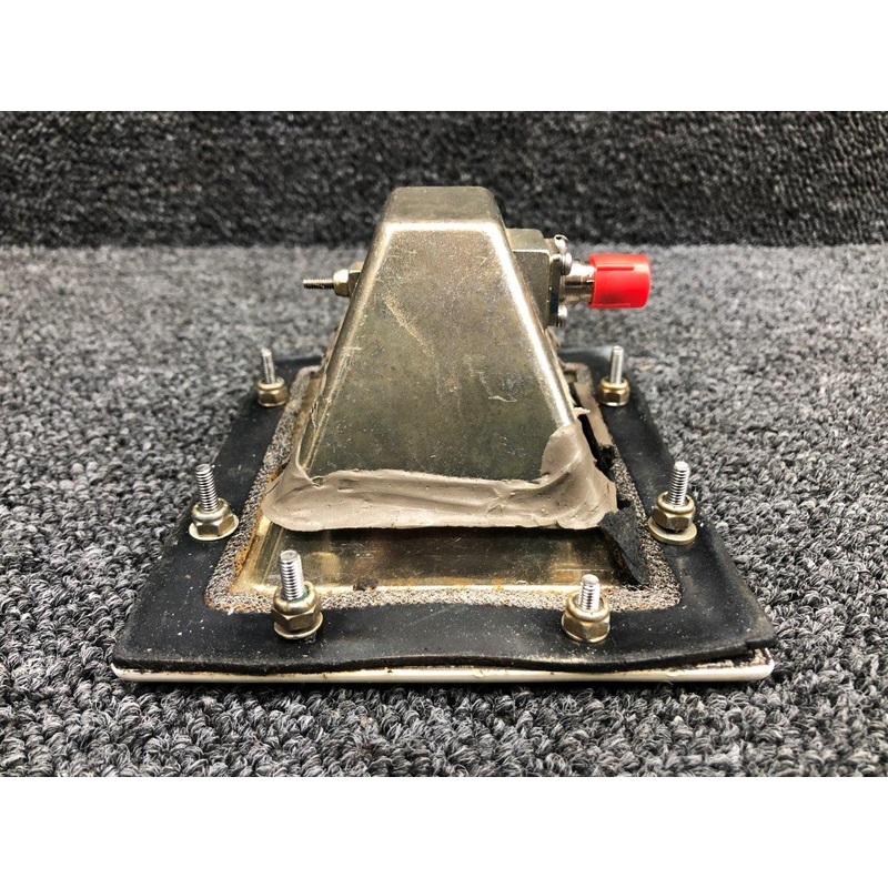 071-1114 King Radio KA-131 Radar Altimeter Antenna