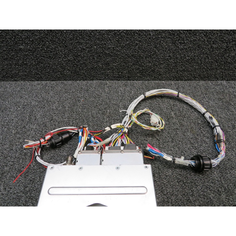 115-01293-00 Garmin GTN-650 Radio Mounting Tray W/ Backplate and Connectors