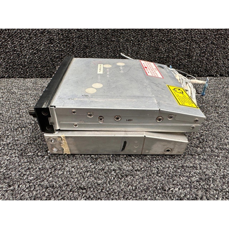 066-1055-52 Bendix, King KMA-24H Isolation Amplifiers Unit W/ Tray (14/28V)
