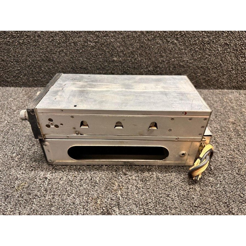 069-1016-00 King Radio KX-175 Nav Comm System with Tray (14V) (Core)