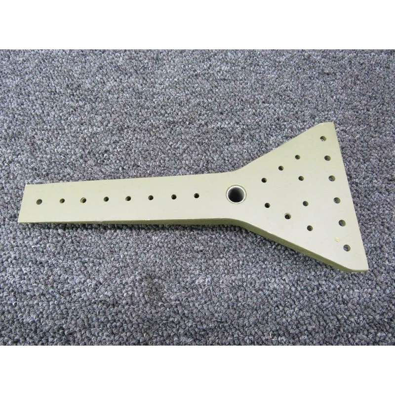 000-110022-1 Beechcraft A36 Main Gear Attach Plate w Zerk Fitting (Zinc)