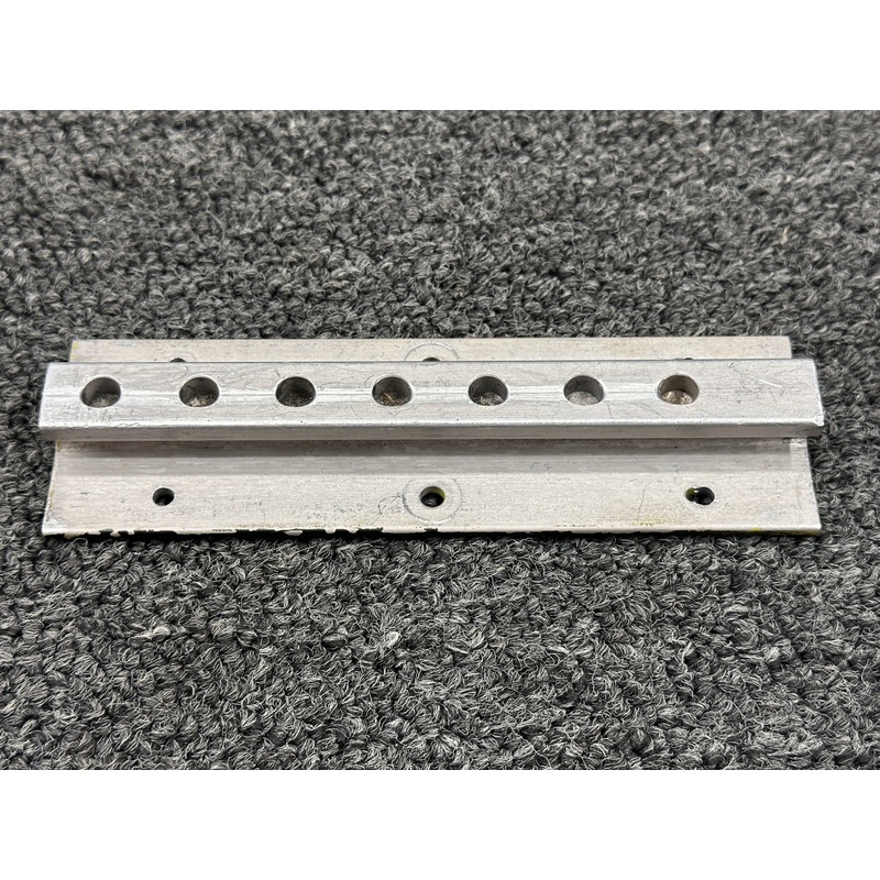 002-430021-19 Beechcraft 95-B55 Seat Track Center