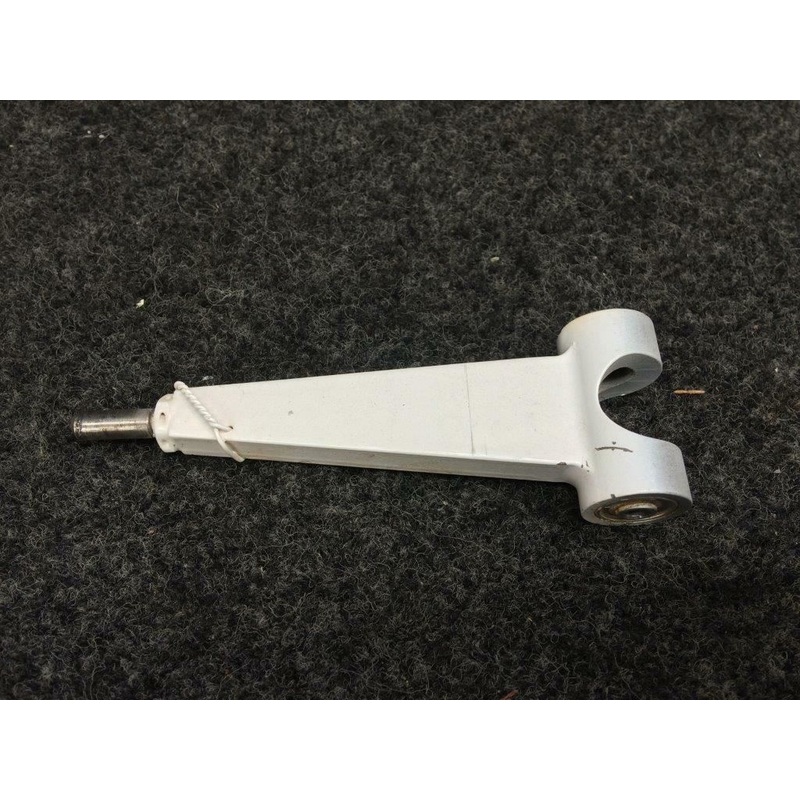 15352-001 Cirrus SR22 Aileron Actuation Rod RH