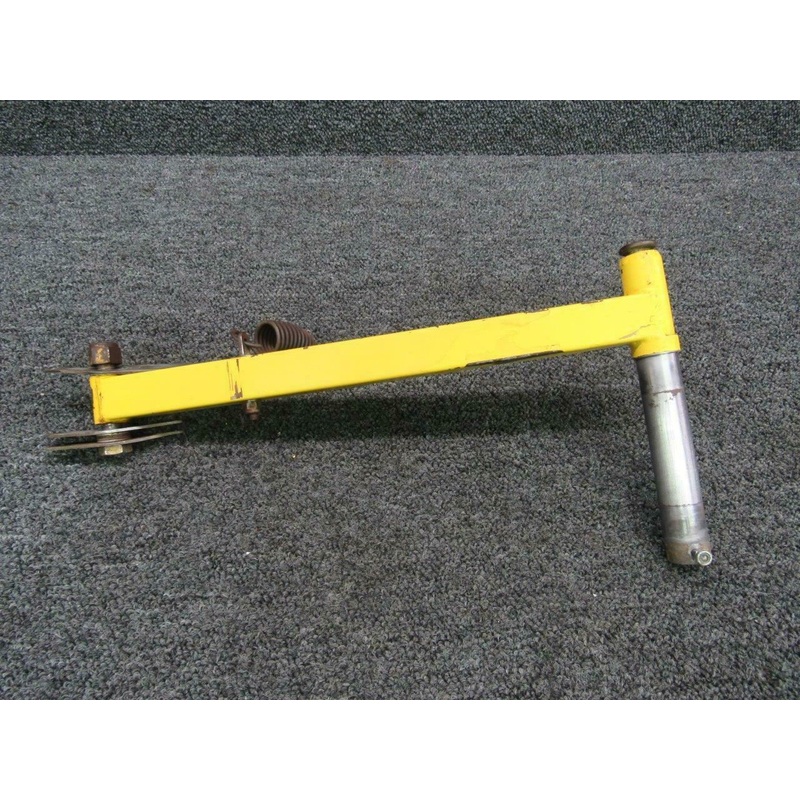 70100-2 Air Tractor AT-301 Arm Rudder Pedal Assy RH W/ Return Spring & Link