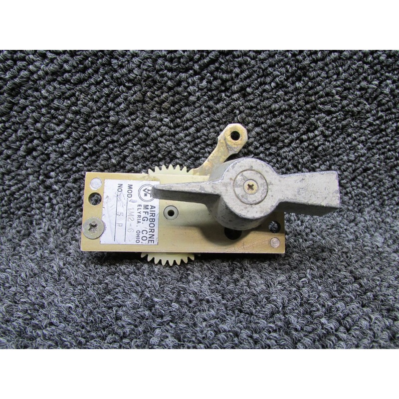 5015104-4 Cessna 310Q Airborne 1M2-6 Fuel Selector Gear Assembly RH