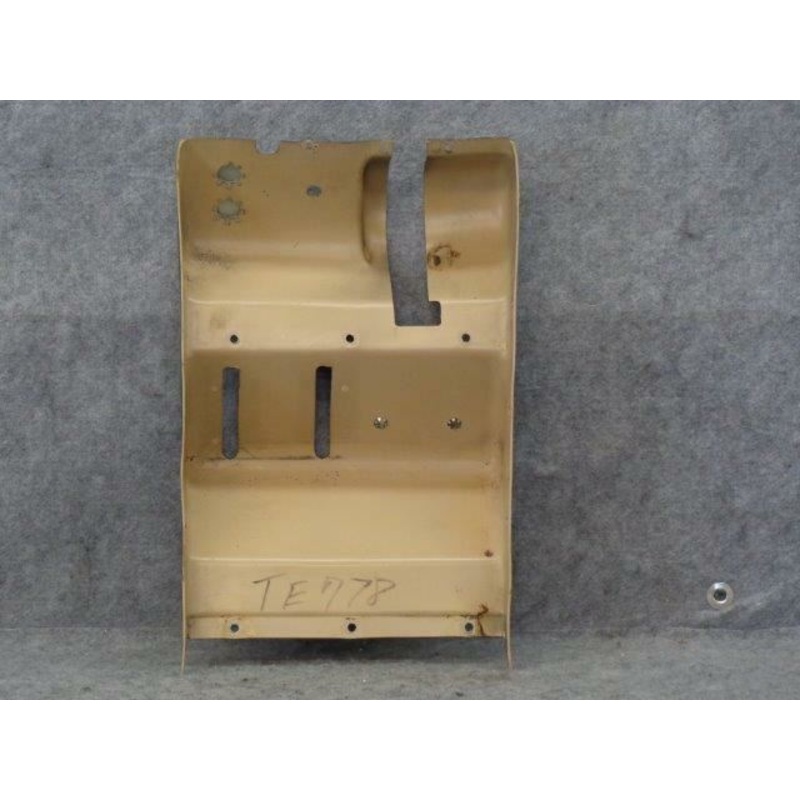Beech Baron E-55 Cover Console Assy (Cracked)  P/N 58-324025-17