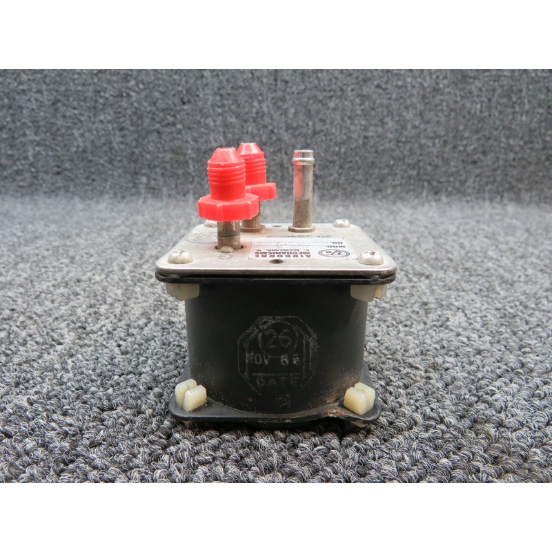 1G2-4 Airborne Gyro Suction Indicator