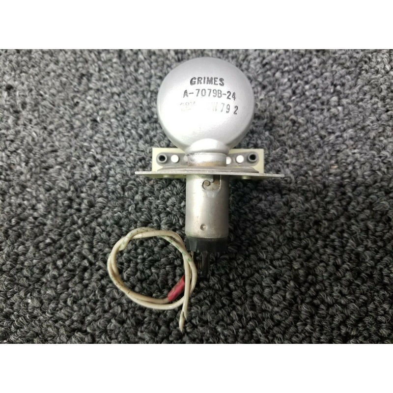 002-361010-3 Beechcraft B58 Nacelle Light Ice (Volts: 28)