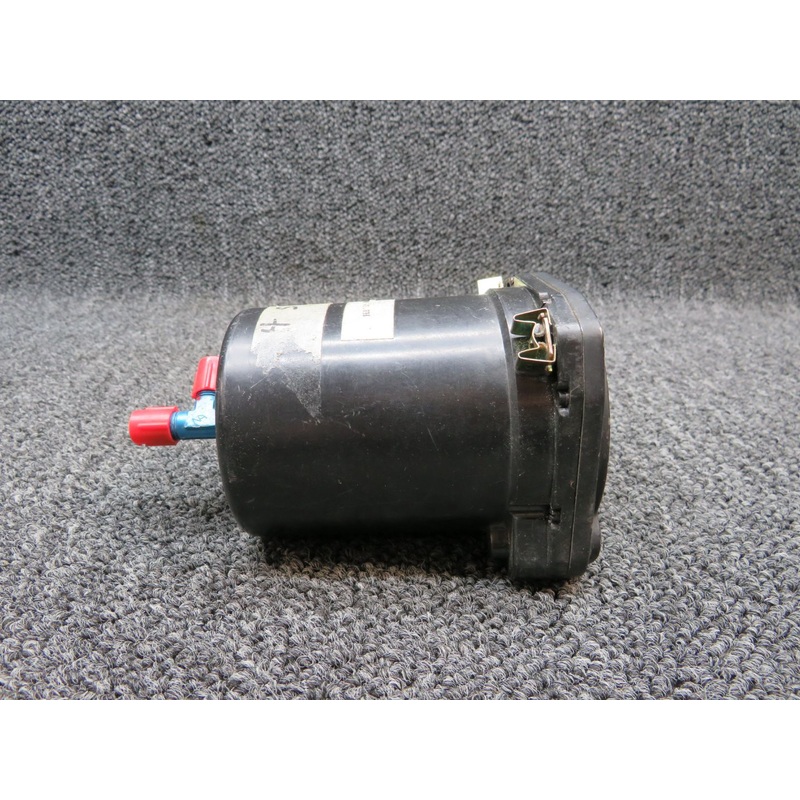 3300-J United Instruments Differential Pressure / Vertical Speed Indicator