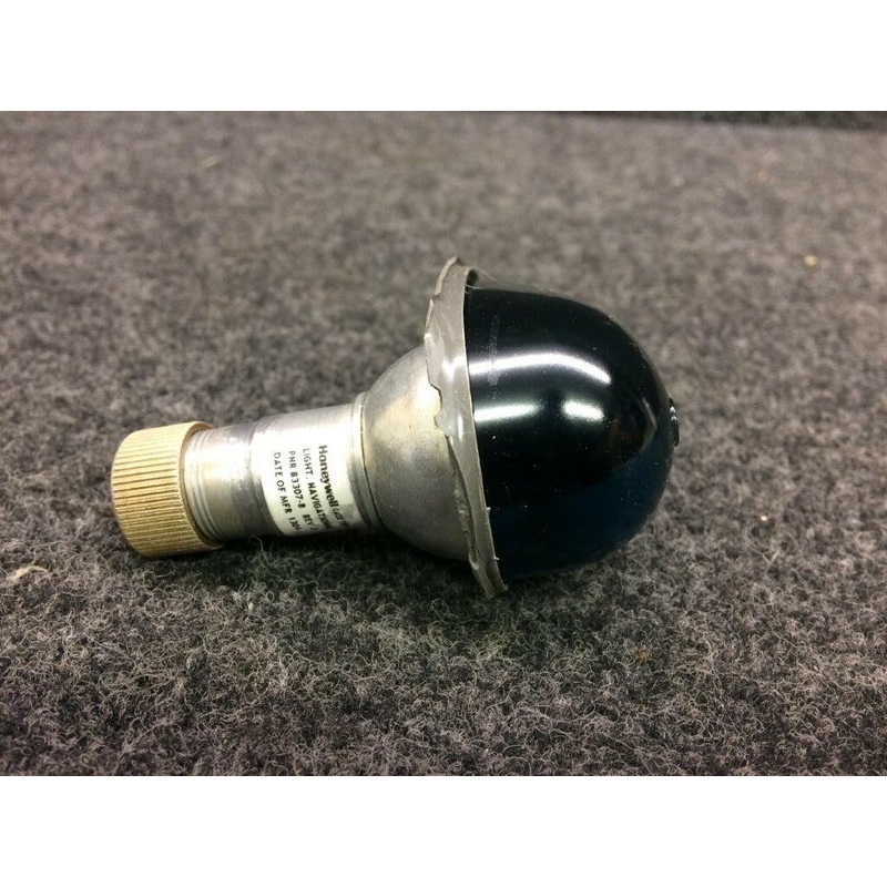 B3307-8 Whelen Wing Position Green Light w/ Lens Volts:14-28 (M18)
