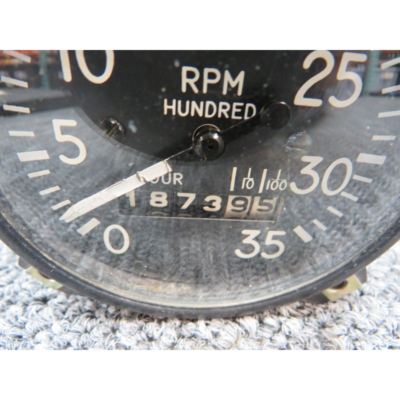 Bellanca 7GCBC Stewart-Warner RPM / Tachometer Indicator (Hours: 1873.95)