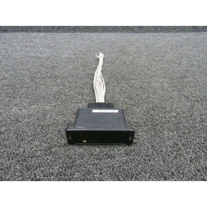065-0032-00 King Radio KA-285 Annunciator Panel (Volts: 14)
