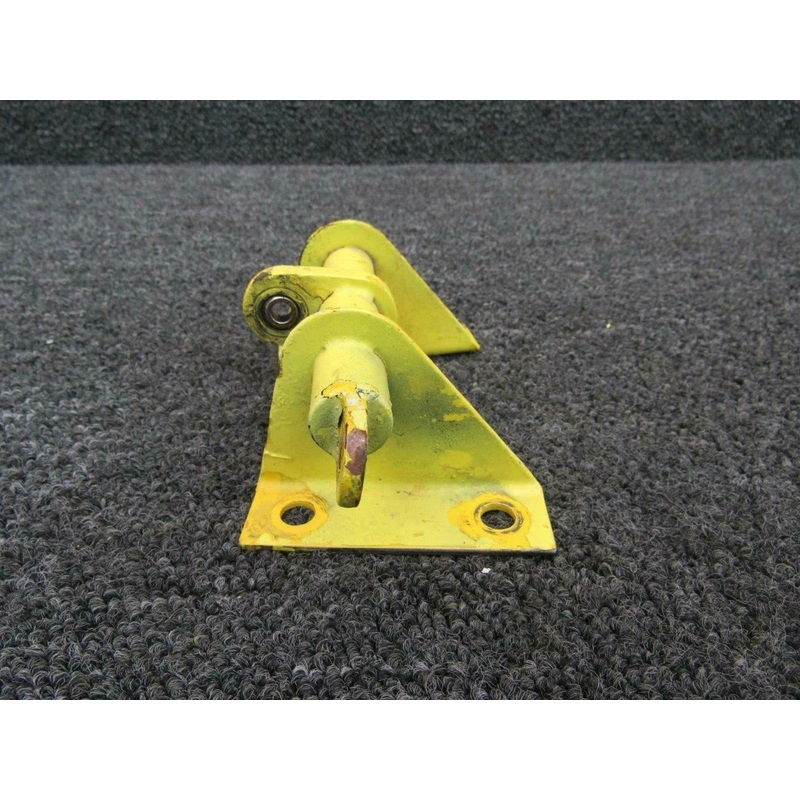 Air Tractor AT-301 Horizontal Mounting Bracket