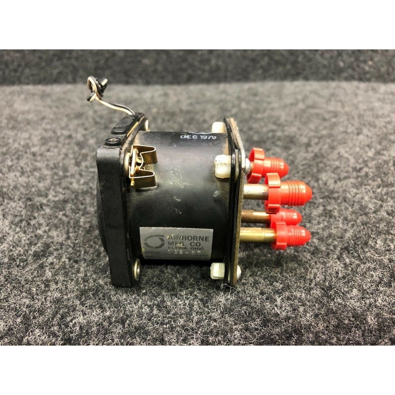 1G9-37 (ALT: 58-380016-3) Airborne Instrument Air Indicator, Lighted (14V)