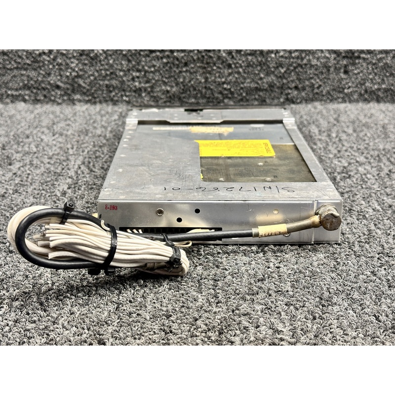 066-1088-00 King KN-64 DME Transponder Radio w Tray (14-28V, Damaged Face)