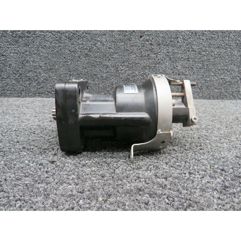 C290D4J/T2 Continental TSIO-520-R9 McCauley Propeller Governor (Prop Struck) (CORE)