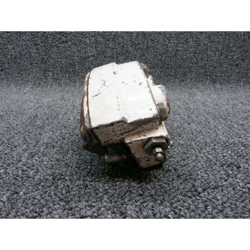 30-52VRH Cessna T210N Cleveland Brake Assy RH