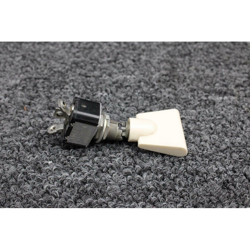 MS25125-E3 Beech 58P Flap Switch Assy (Volts: 28)