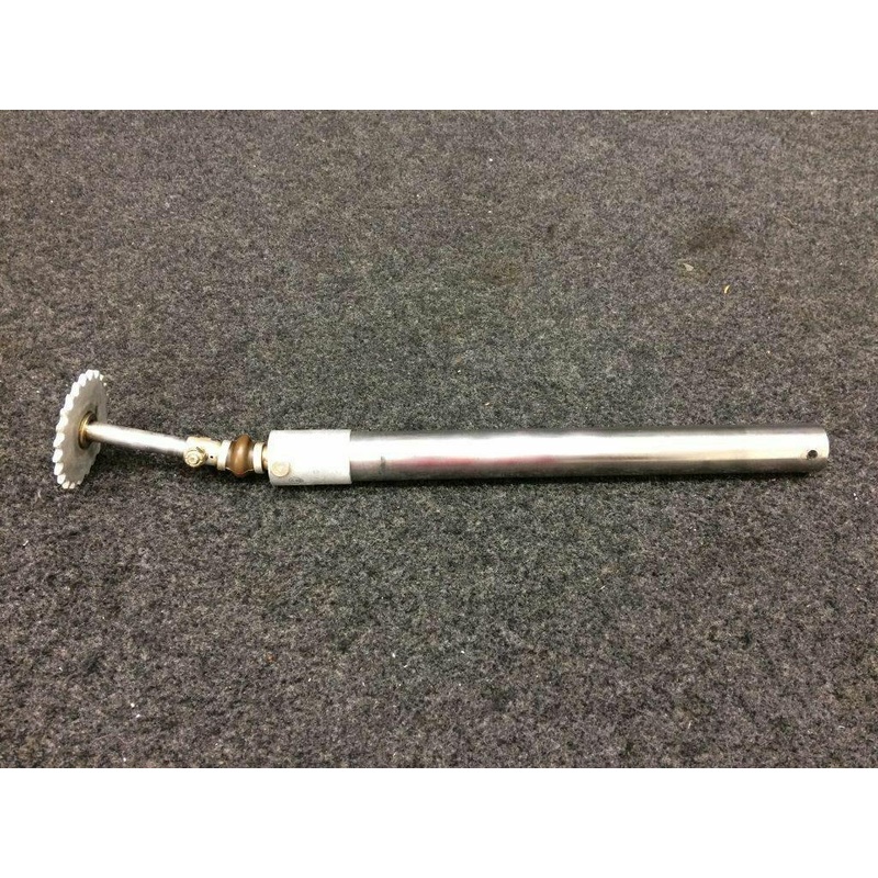 Rockwell 112TC Shaft Control RH Yoke W/ Universal Joint, Sprocket  P/N 47241-7