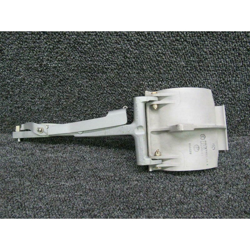 002-524011-17 / 002-524020-13 Beech A36 Rudder Pedal Co-Pilot LH (Dual Brakes)