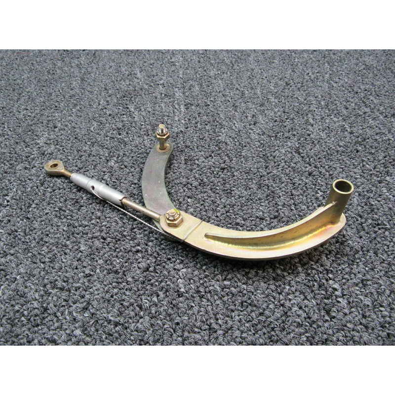 1133085-3 / 1133085-2 Cirrus SR22 Air Conditioning Compressor Arm Assembly