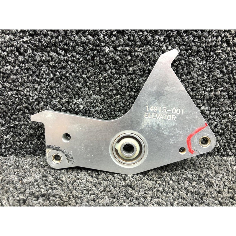 14914-001 (Alt: 14915-001) Cirrus SR22 Aft Elevator Bellcrank