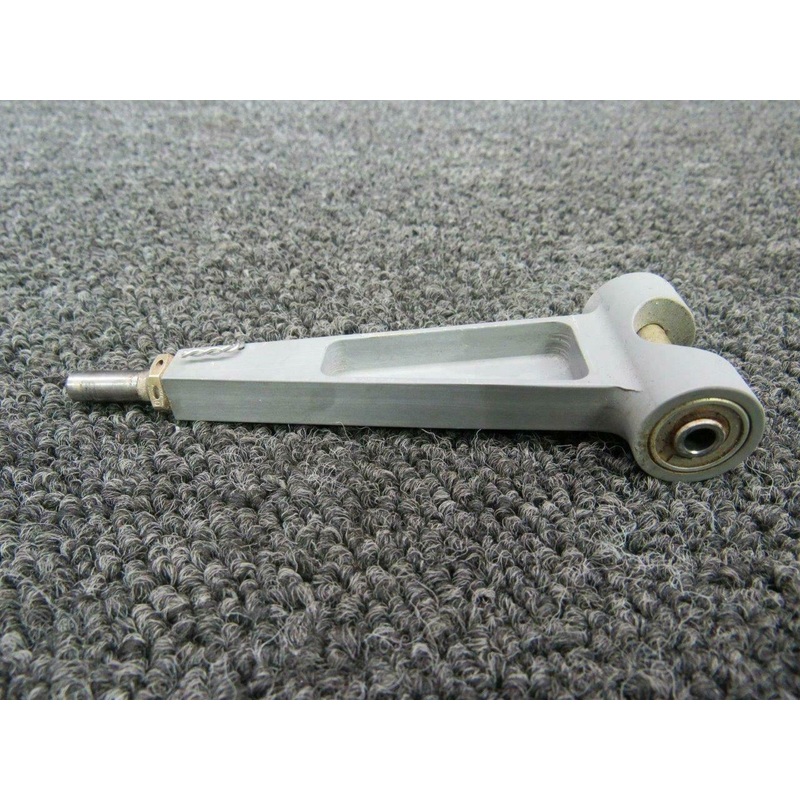 16790-001 Cirrus SR20 Aileron Actuation Arm Assy