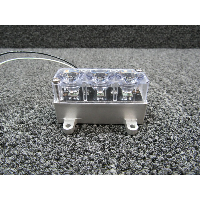18278-002 Cirrus SR22T Ice Light Assembly (Volts: 28) (Hours: 695.5)