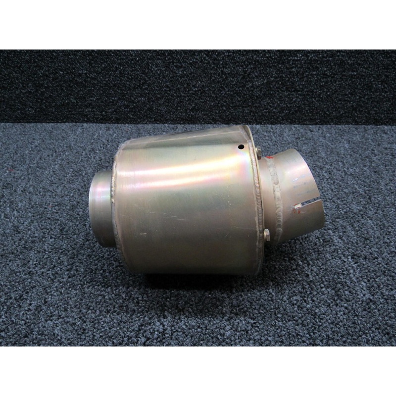 26391-004 / 26367-002 Cirrus SR22T Airbox Weldment Assy RH W/ Base (Hours: 695.5)