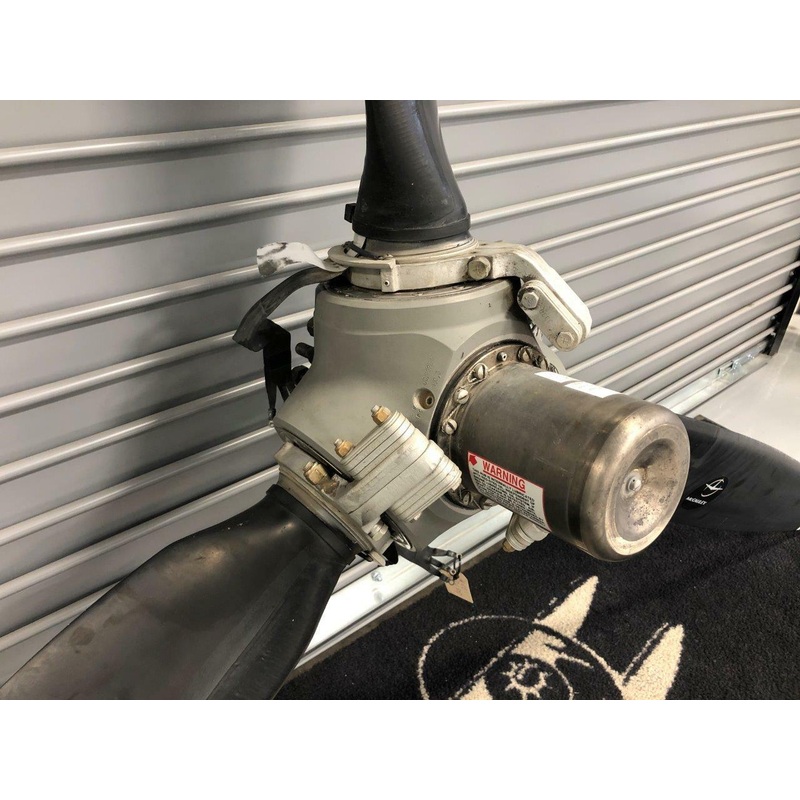 3AF34C92-QR Cessna 421B McCauley 3 Blade Propeller W/ De-Ice Wiring (CORE)
