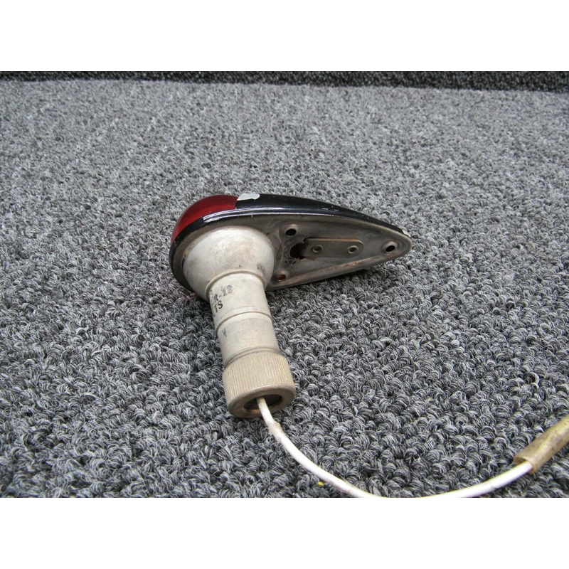 A-1285-R-12 Piper PA24-250 Grimes Light Assembly Wing Position LH W/ Lens (Volts: 13)