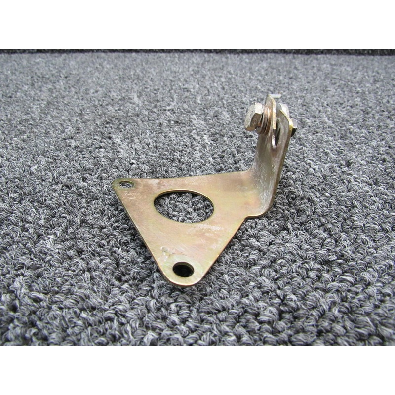 13878-001 Cirrus SR22T Mixture Control Cable Bracket (Hours: 695.5)