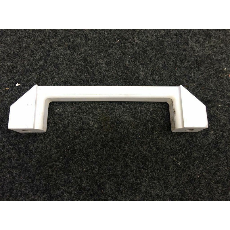 17079-001 Cirrus SR22 Clamp Gear Attach Lower RH