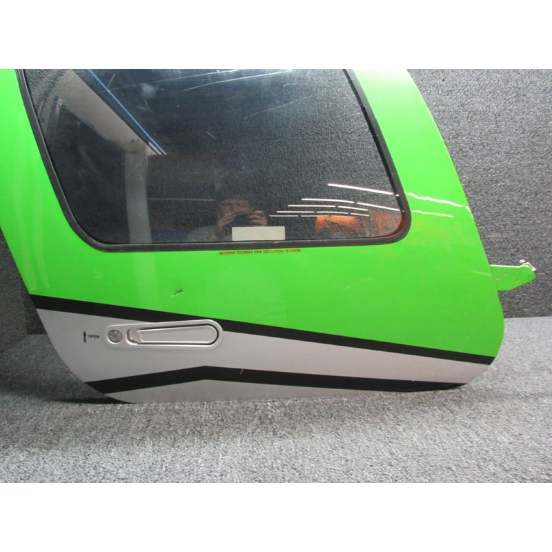 32918-004 (FSO: 32918-008) Cirrus SR22T Cabin Door Structure RH W/ Latch, Handle