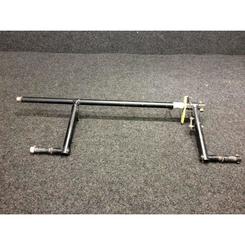 47254-501 Rockwell 114 Shaft Pedal Support RH