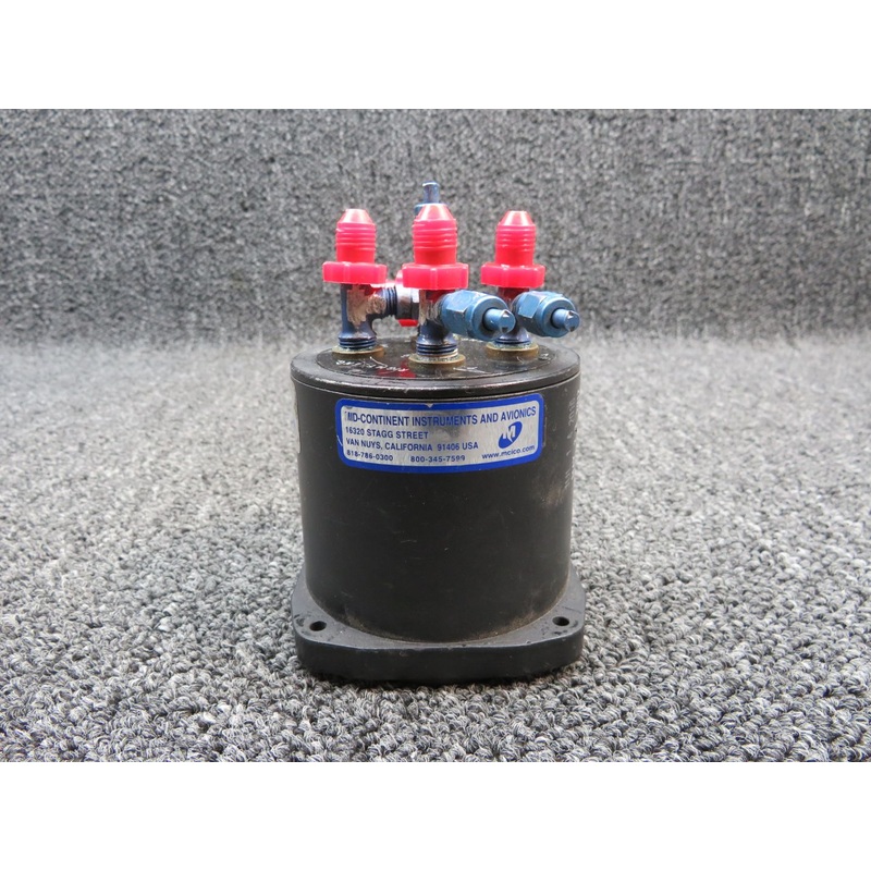 6221 (ALT: C662020-0118) Cessna 402C United Fuel Flow Indicator