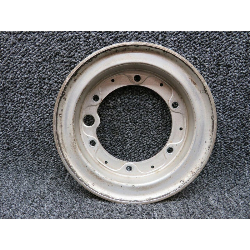 C163003-0102 (Use: D-30580) Cessna 182 P/Q McCauley Main Wheel Assembly 6.00×6 (PPP)