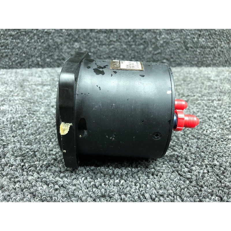 C662026-0117 (USE: 6121) Cessna 402C United Inst. Manifold Pressure Indicator